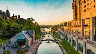 The best places in Ontario | Sunset on the locks in Ottawa