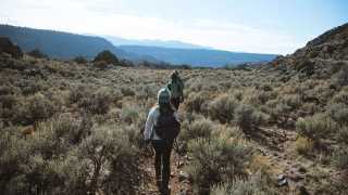 The top things to do in Taos, New Mexico | Hiking through the desert