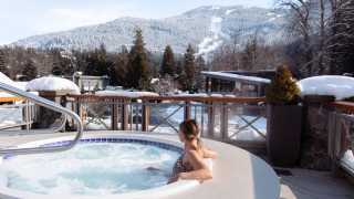 Things to do in Whistler | Rooftop hot tubs at Spa at Nita Lake Lodge