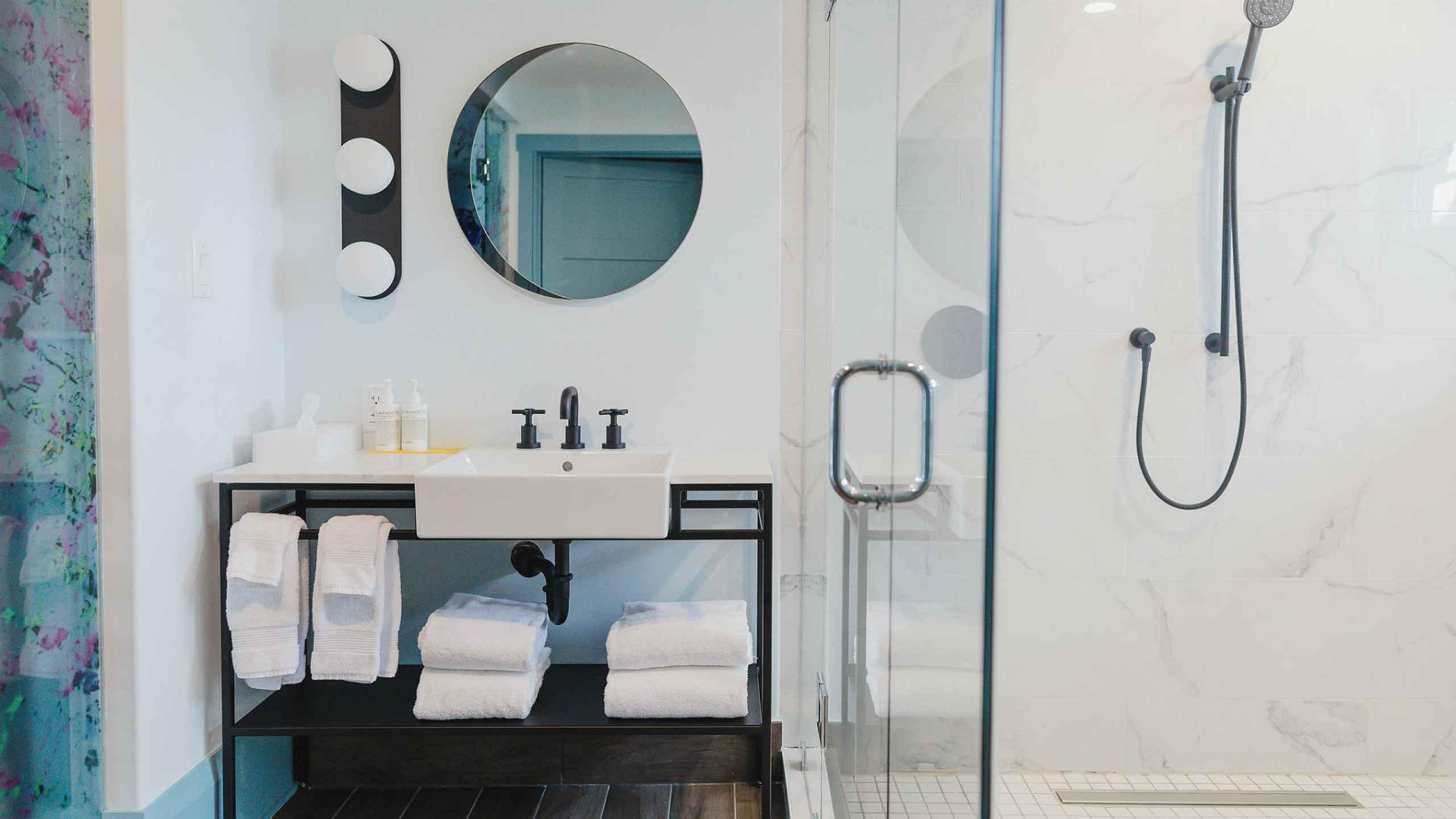 Room Service Drake Motor Inn Prince Edward County Escapism TO