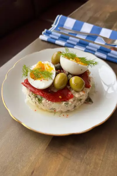 Grey County | An egg dish at Heart's Tavern in Grey County