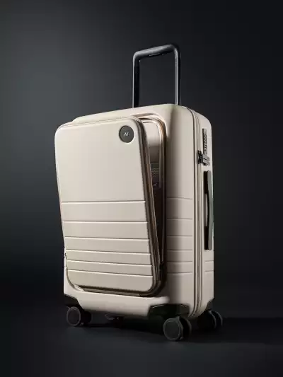 Pack hacks | Monos Carry-on Pro Plus