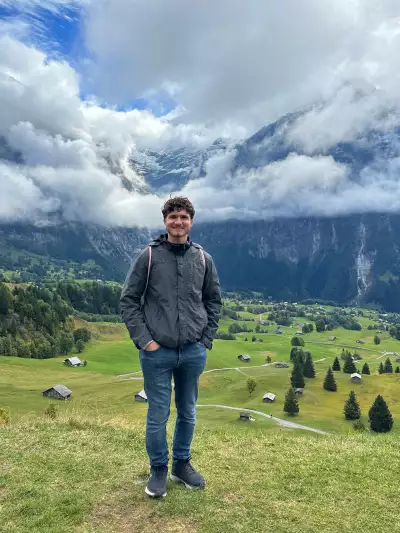 Travel tips | Hunter Gutman, editorial and social media assistant