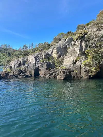 More carvings on Lake Taopō