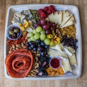 Niagara-on-the-Lake picnics | Gourmet Graze box from Cheese Secrets