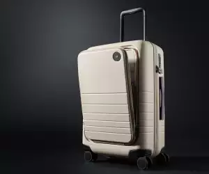 Pack hacks | Monos Carry-on Pro Plus