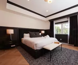The Dorchester Hotel in Collingwood | A suite at The Dorchester Hotel